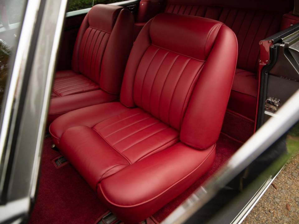 Image 24/50 of Bentley S 3 Continental (1962)