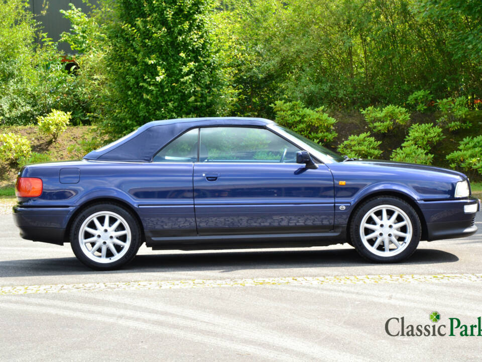 Bild 23/50 von Audi Cabriolet 2.6 (1997)