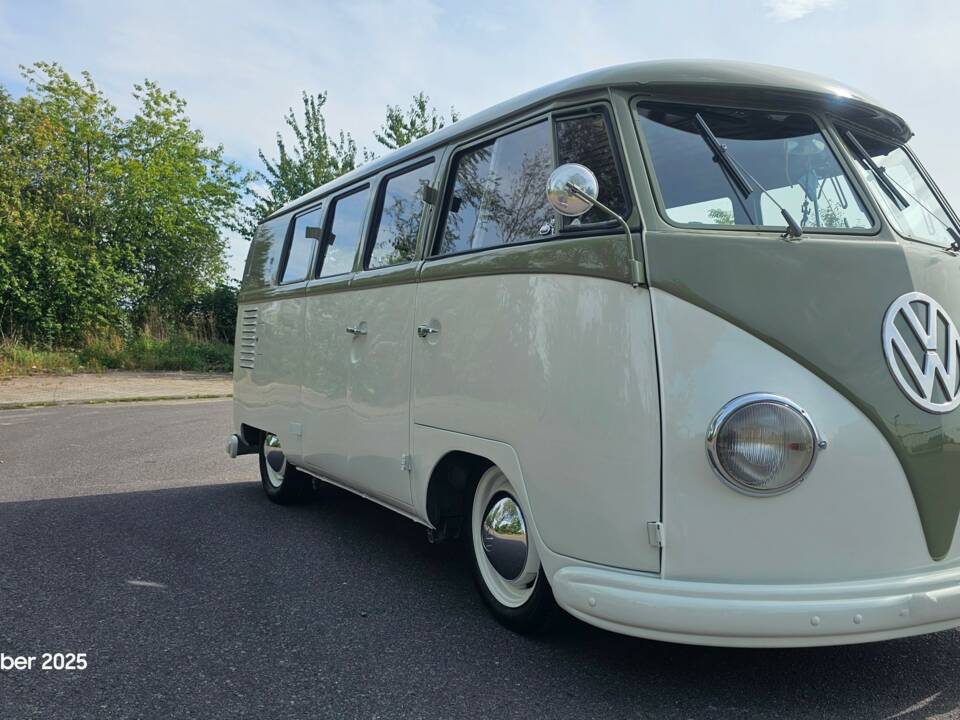Image 17/30 of Volkswagen T1 Samba 1.2 (1959)