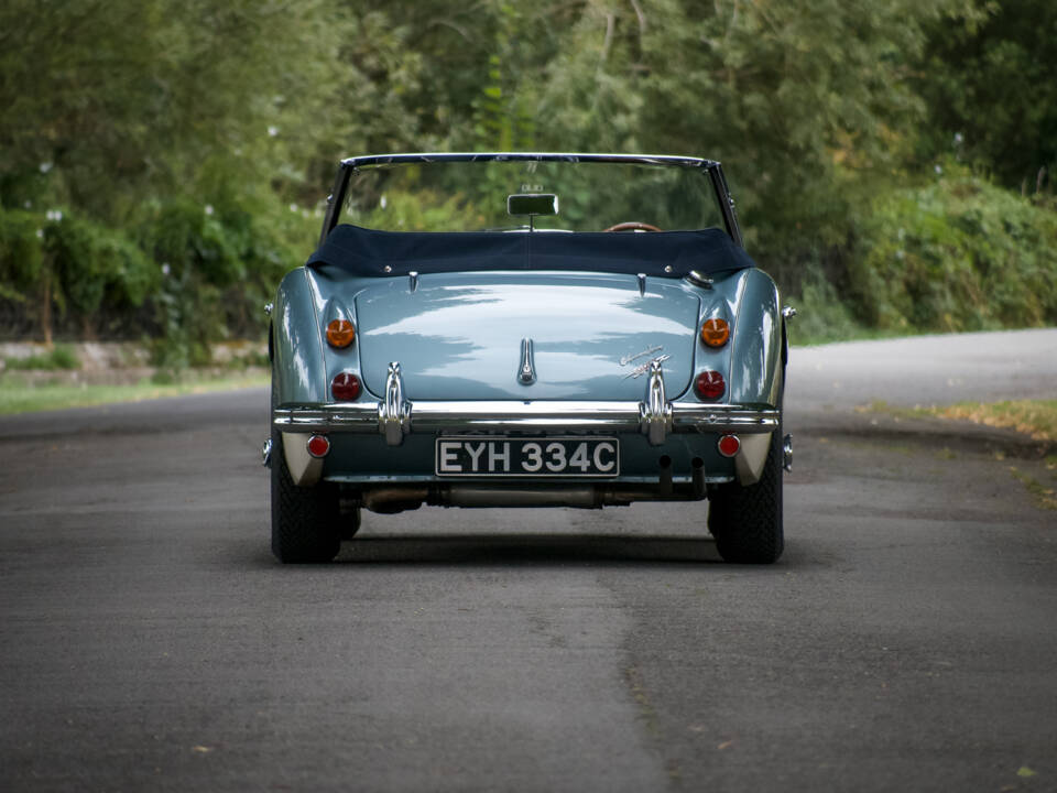 Afbeelding 4/29 van Austin-Healey 3000 Mk III (BJ8) (1965)