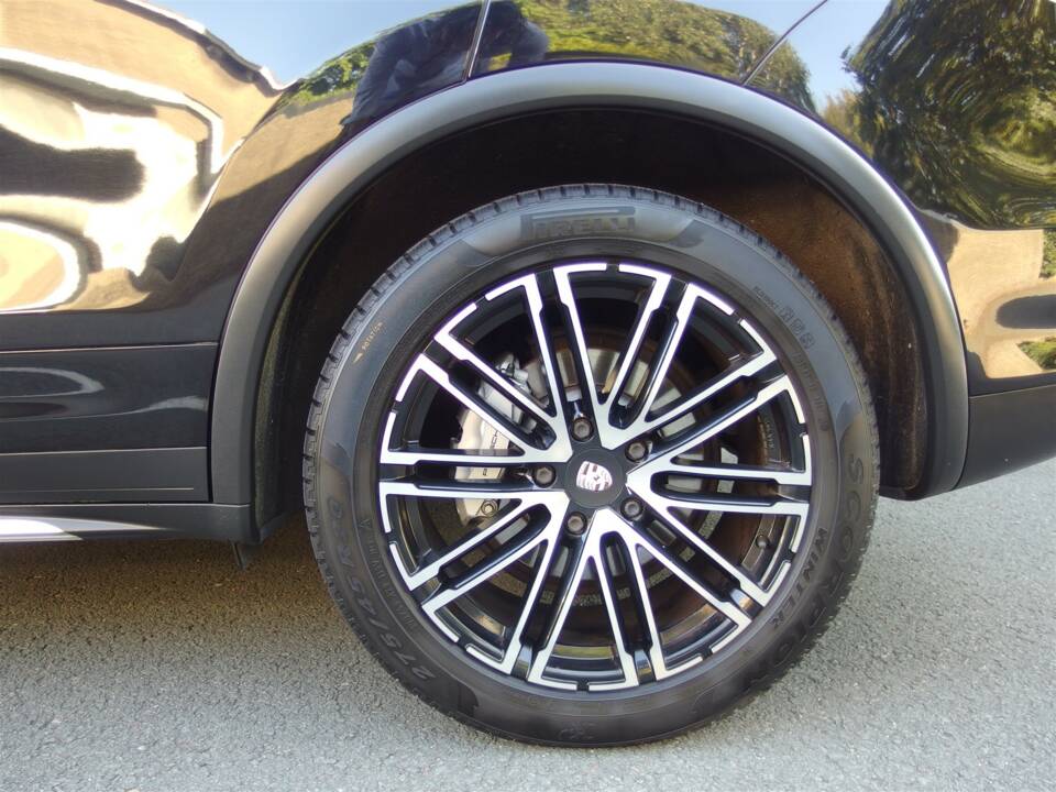 Image 44/96 of Porsche Cayenne S Diesel (2013)