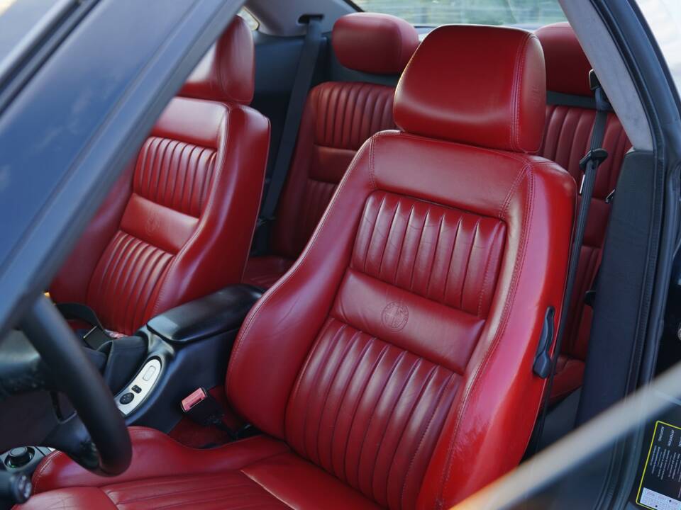 Imagen 58/90 de Alfa Romeo GTV 2.0 Twin Spark (1998)