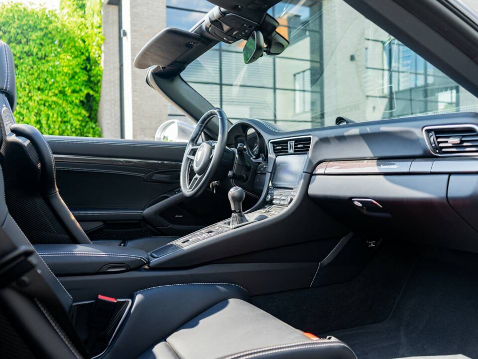 Bild 18/25 von Porsche 911 Speedster (2020)
