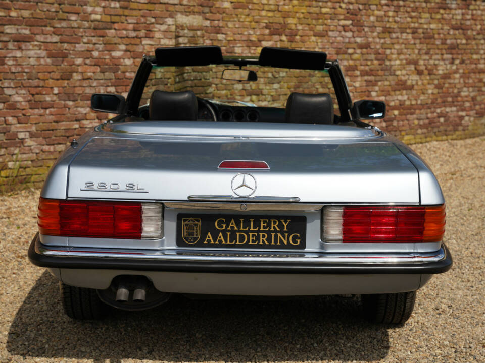 Bild 25/50 von Mercedes-Benz 280 SL (1984)