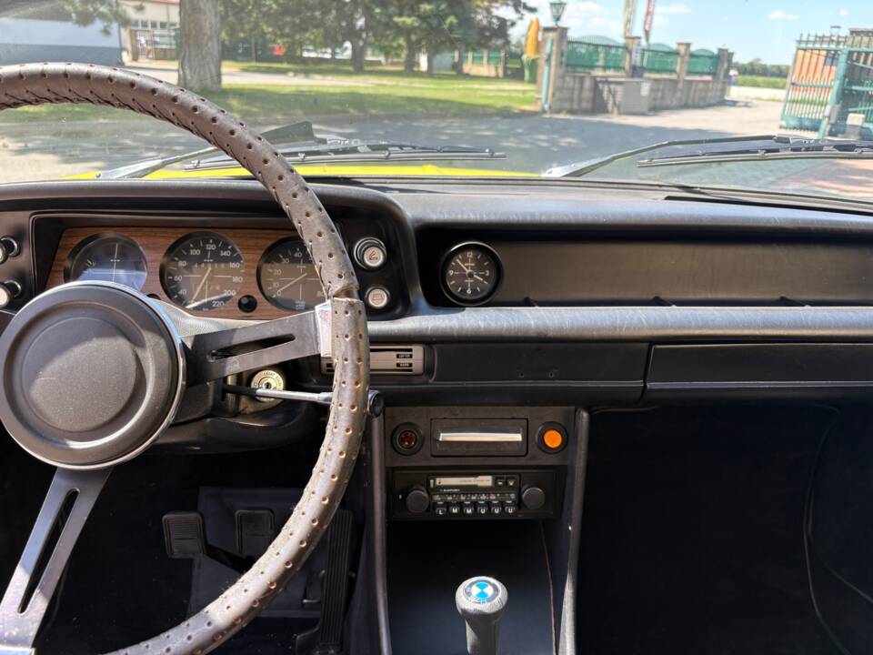 Bild 16/20 von BMW 2002 tii Touring (1977)