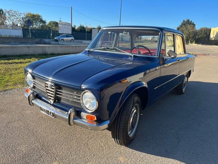 Image 2/7 de Alfa Romeo Giulia 1300 TI (1967)