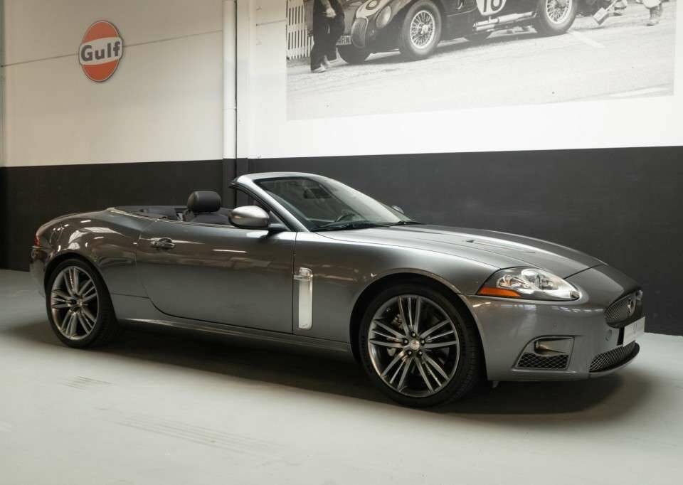 Image 1/46 of Jaguar XKR (2008)