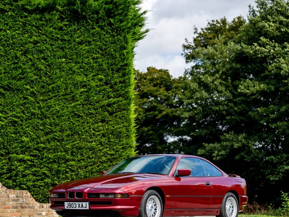 Image 27/45 of BMW 850i (1991)