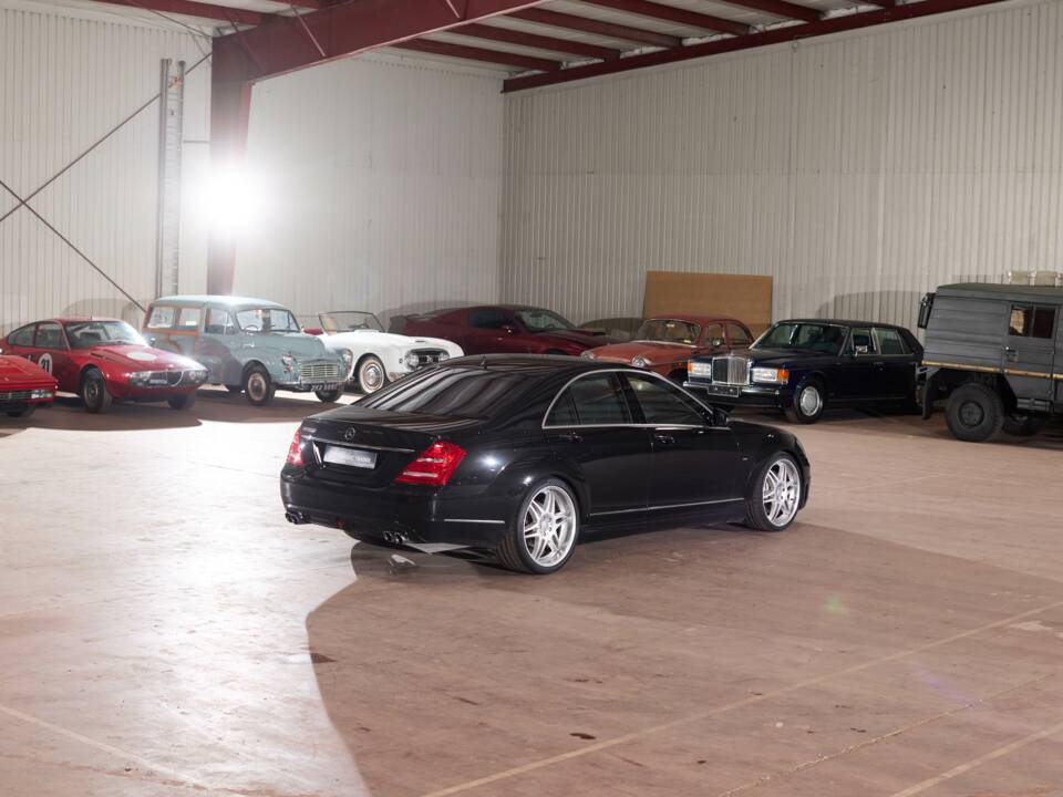 Image 8/128 de Mercedes-Benz S 500 BlueEFFICIENCY (2011)