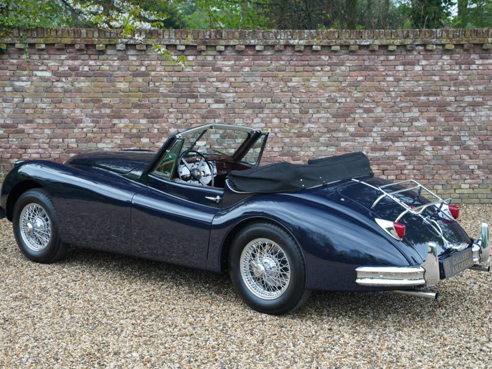 Bild 24/50 von Jaguar XK 140 SE DHC (1956)