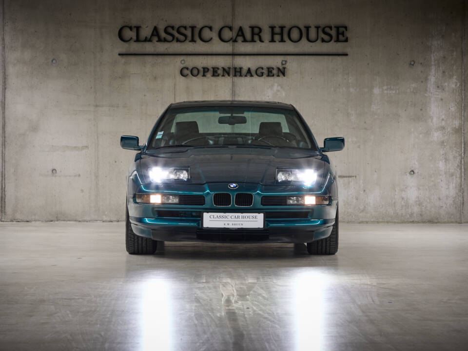 Image 12/81 de BMW 850i (1991)