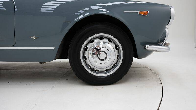 Bild 10/15 von Alfa Romeo 2600 Spider (1965)