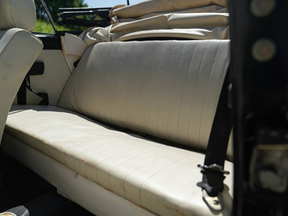 Image 32/50 of Volkswagen Beetle 1303 (1975)