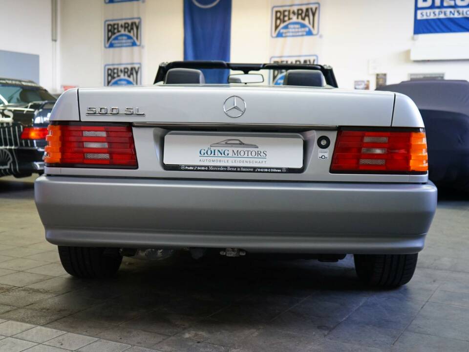 Image 14/38 of Mercedes-Benz 500 SL (1991)