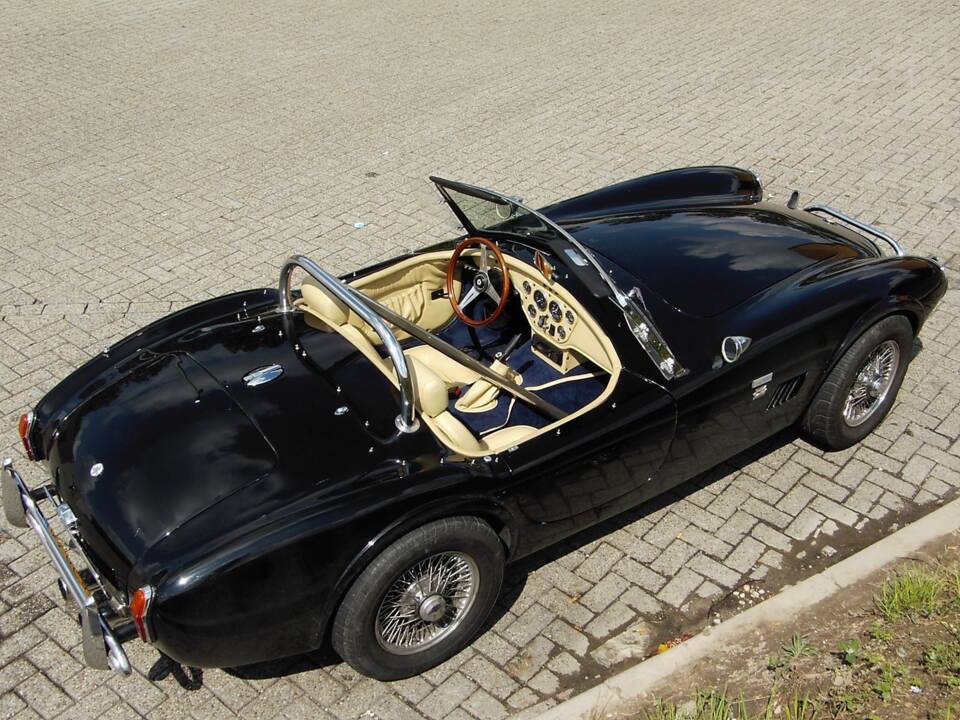 Imagen 3/27 de Aurora GRX (1981)