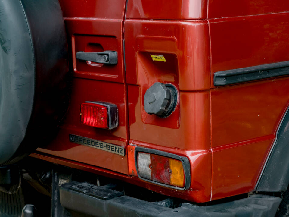 Immagine 10/29 di Mercedes-Benz 280 GE (SWB) (1990)
