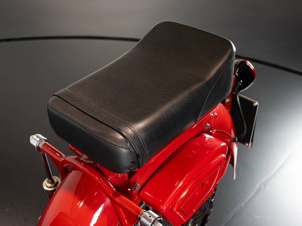 Imagen 50/50 de Moto Guzzi DUMMY (1952)