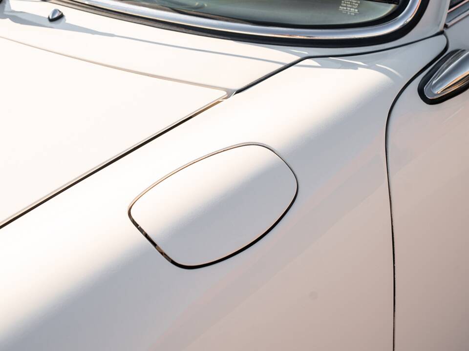 Image 12/47 de Porsche 911 2.2 S (1970)