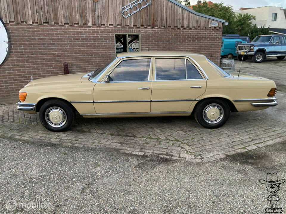Image 24/31 of Mercedes-Benz 280 S (1975)