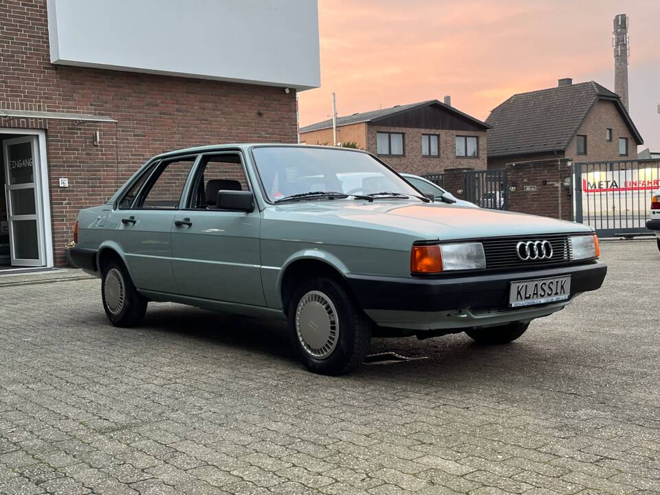 Image 6/29 de Audi 80 Diesel (1985)