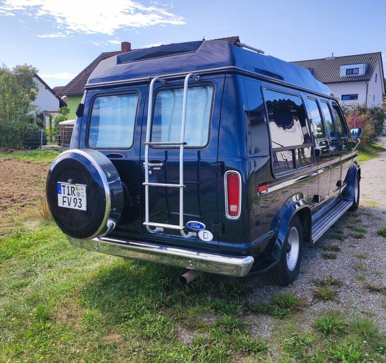 Bild 8/8 von Ford Econoline E 150 (1988)