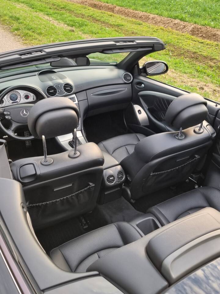 Bild 30/31 von Mercedes-Benz CLK 200 K (2006)