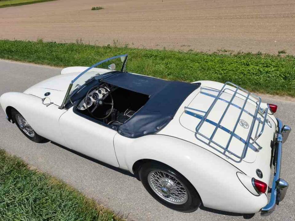 Bild 22/27 von MG MGA 1500 (1958)