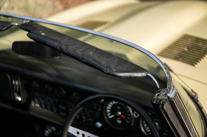Afbeelding 43/45 van Jaguar E-Type V12 (1973)