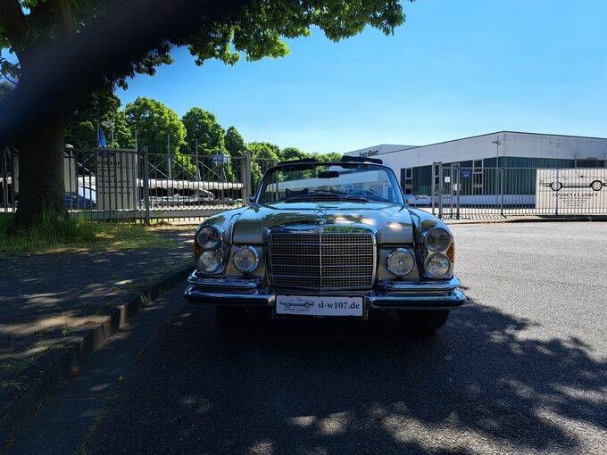 Imagen 37/52 de Mercedes-Benz 280 SE 3,5 (1970)