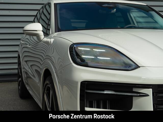 Obraz 2/33 pojazdu Porsche Cayenne E-Hybrid (1900)