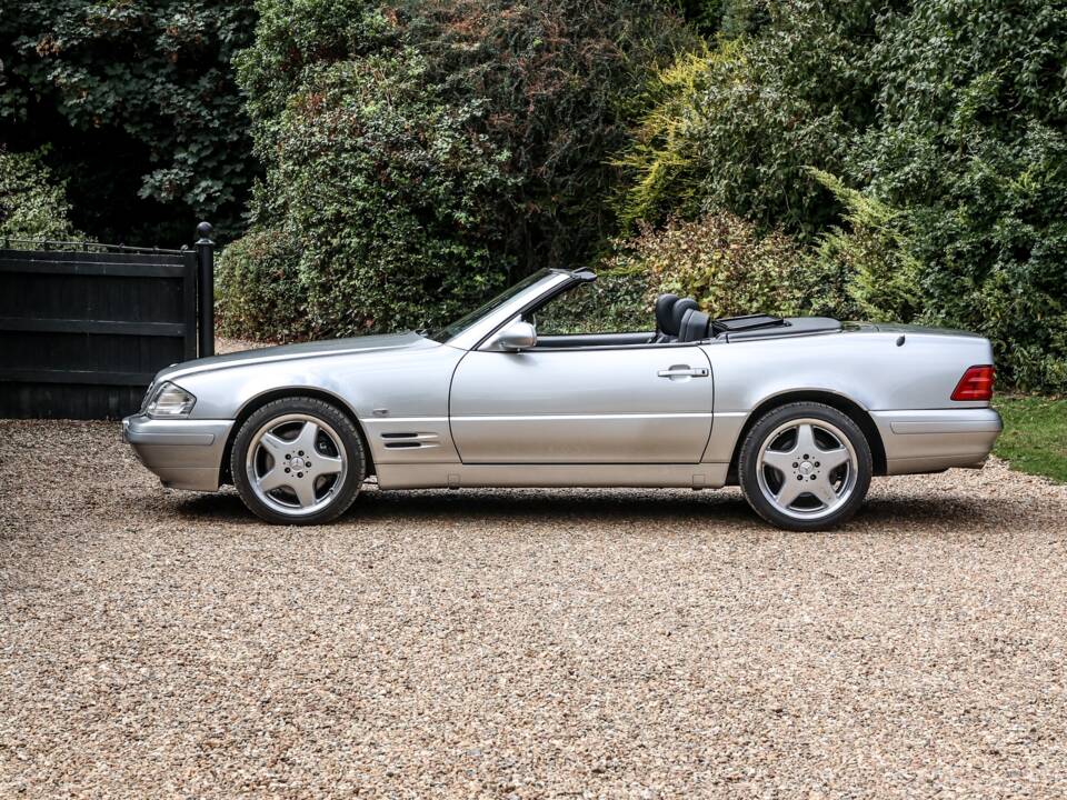 Image 14/43 of Mercedes-Benz SL 280 (2002)