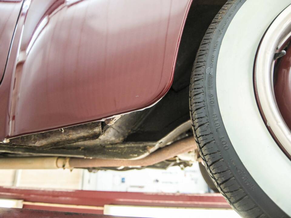 Image 48/50 of Volvo PV 444 (1953)