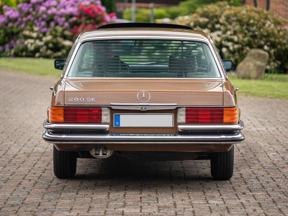 Image 18/81 of Mercedes-Benz 280 SE (1979)