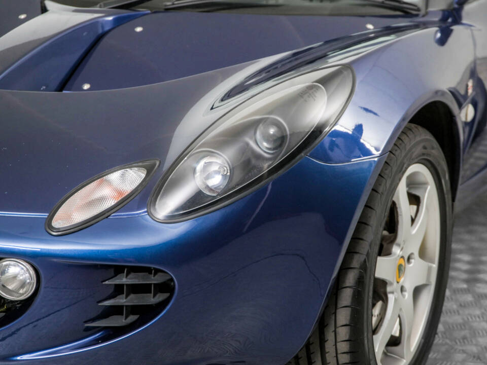Immagine 22/50 di Lotus Elise (2002)