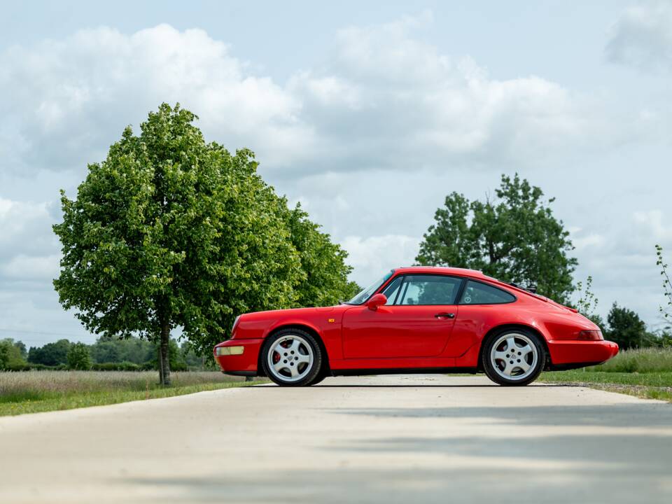 Image 12/45 de Porsche 911 Carrera RS (1990)