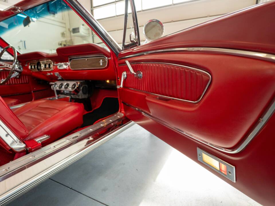 Image 17/35 of Ford Mustang 289 (1965)