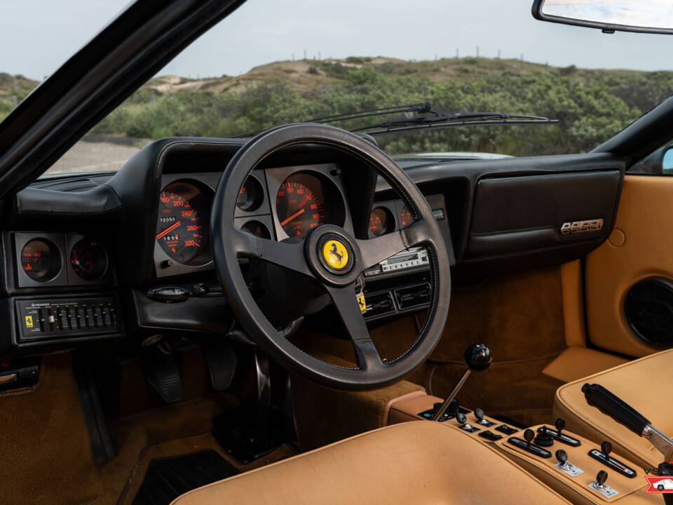 Afbeelding 11/43 van Ferrari 512 BBi (1984)