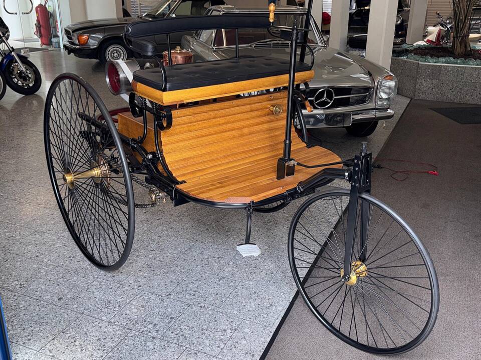 Afbeelding 2/9 van Benz Patent-Motorwagen Nummer 1 Replika (1885)