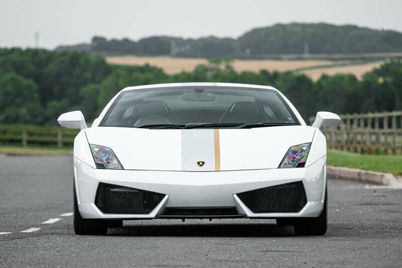Afbeelding 6/29 van Lamborghini Gallardo LP 550-2 Balboni (2010)
