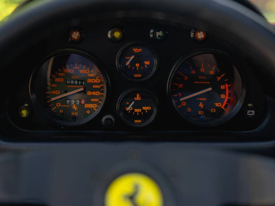 Image 32/60 of Ferrari 328 GTS (1986)