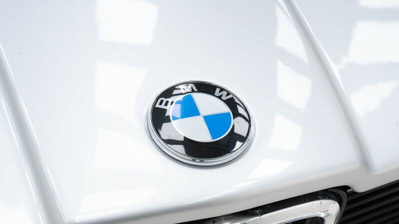 Image 13/15 of BMW 520/6 (1980)