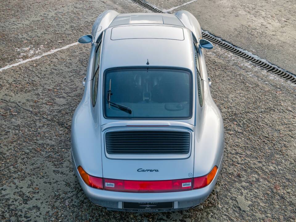 Bild 9/27 von Porsche 911 Carrera (1994)