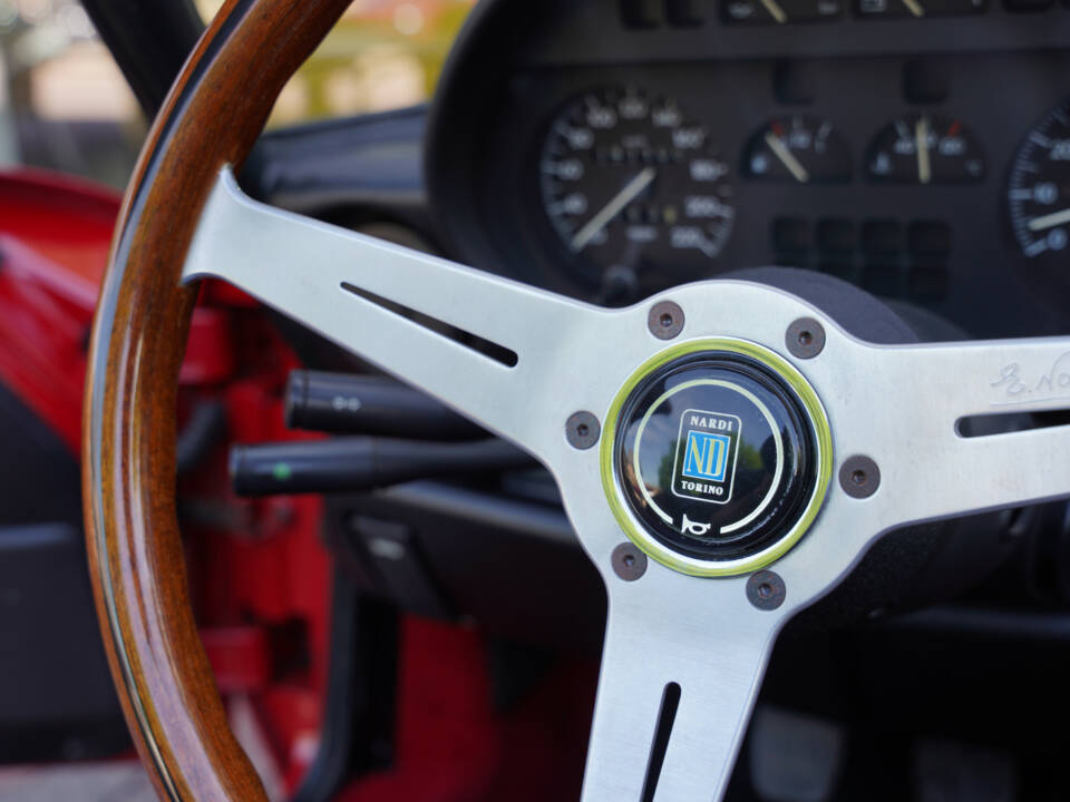 Image 33/50 of Alfa Romeo 2.0 Spider (1990)