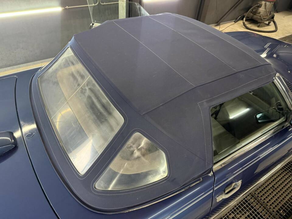 Image 25/46 de Mercedes-Benz 560 SL (1986)