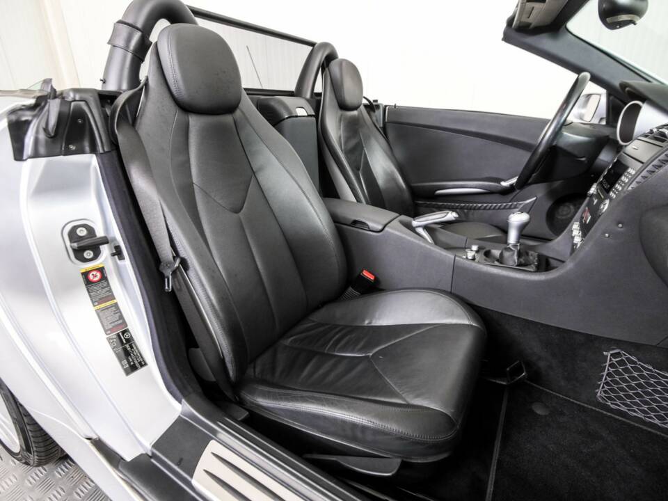 Image 39/50 of Mercedes-Benz SLK 200 Kompressor (2004)
