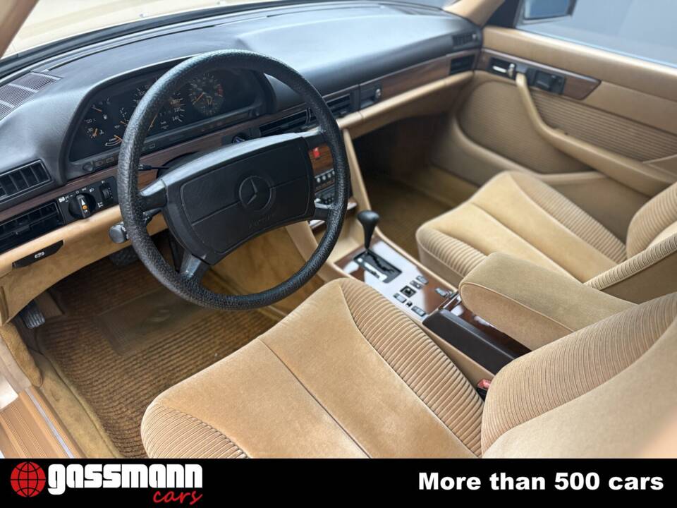 Afbeelding 11/15 van Mercedes-Benz 420 SEL (1986)