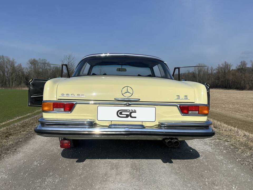 Imagen 7/8 de Mercedes-Benz 280 SE 3,5 (1971)