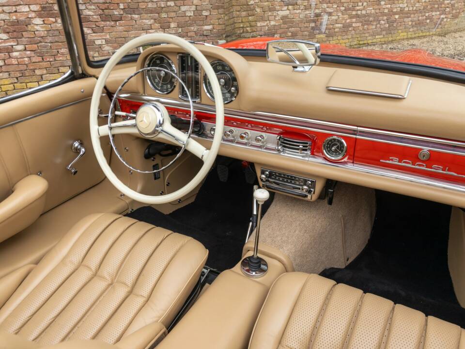 Image 28/50 de Mercedes-Benz 300 SL Roadster (1962)
