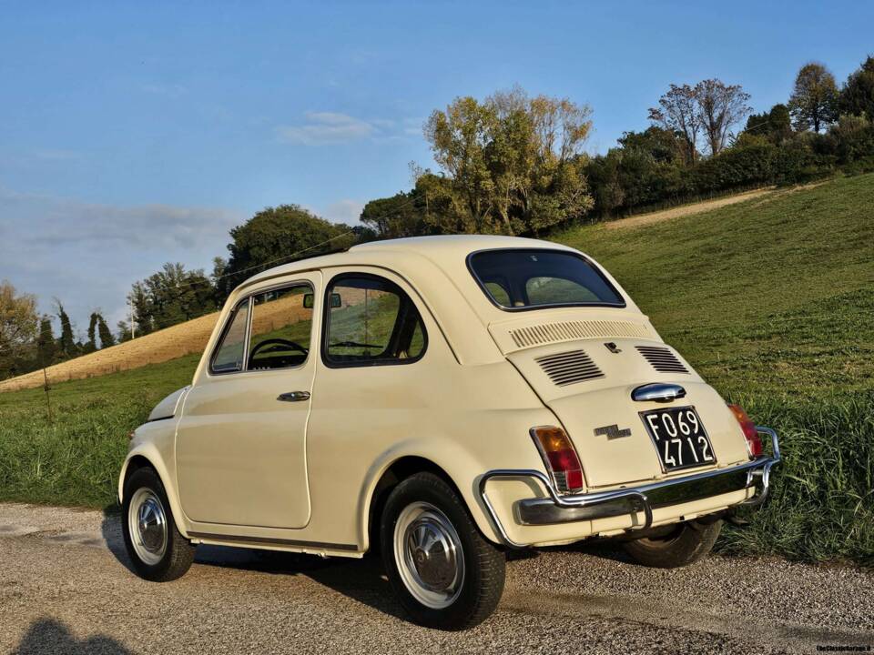 Image 8/43 of FIAT 500 L (1972)