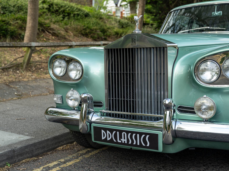 Immagine 7/22 di Rolls-Royce Silver Cloud III &quot;Chinese Eyes&quot; (1964)